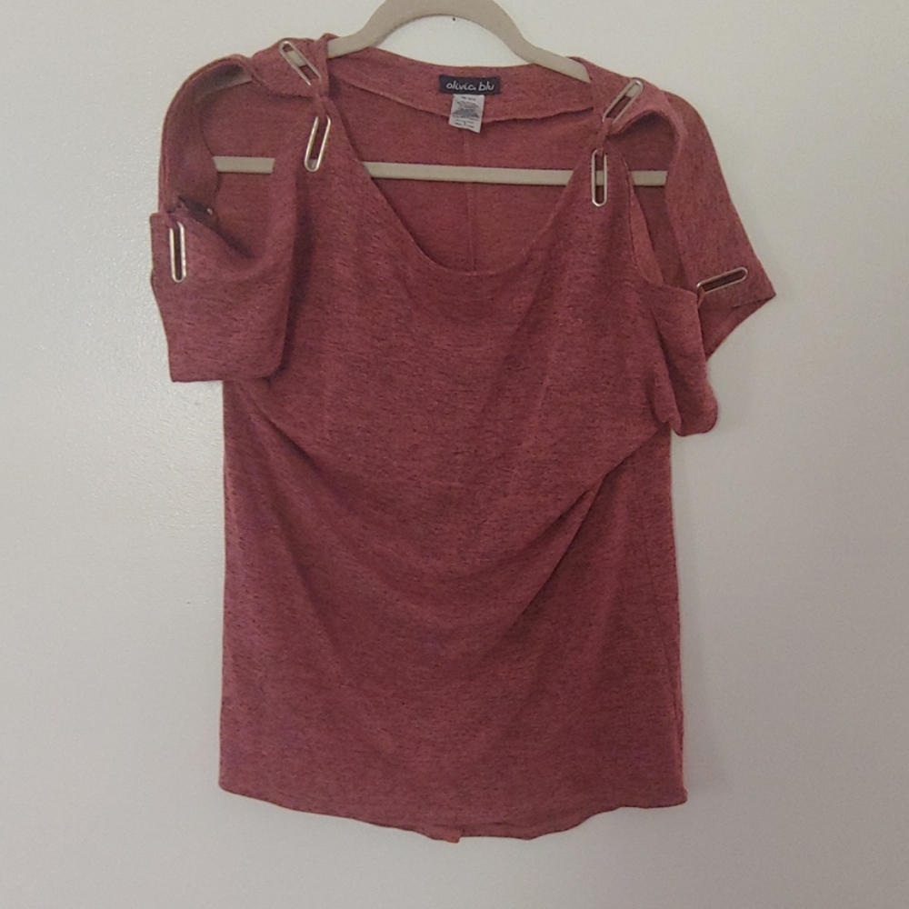 Cold shoulder short sleeve top